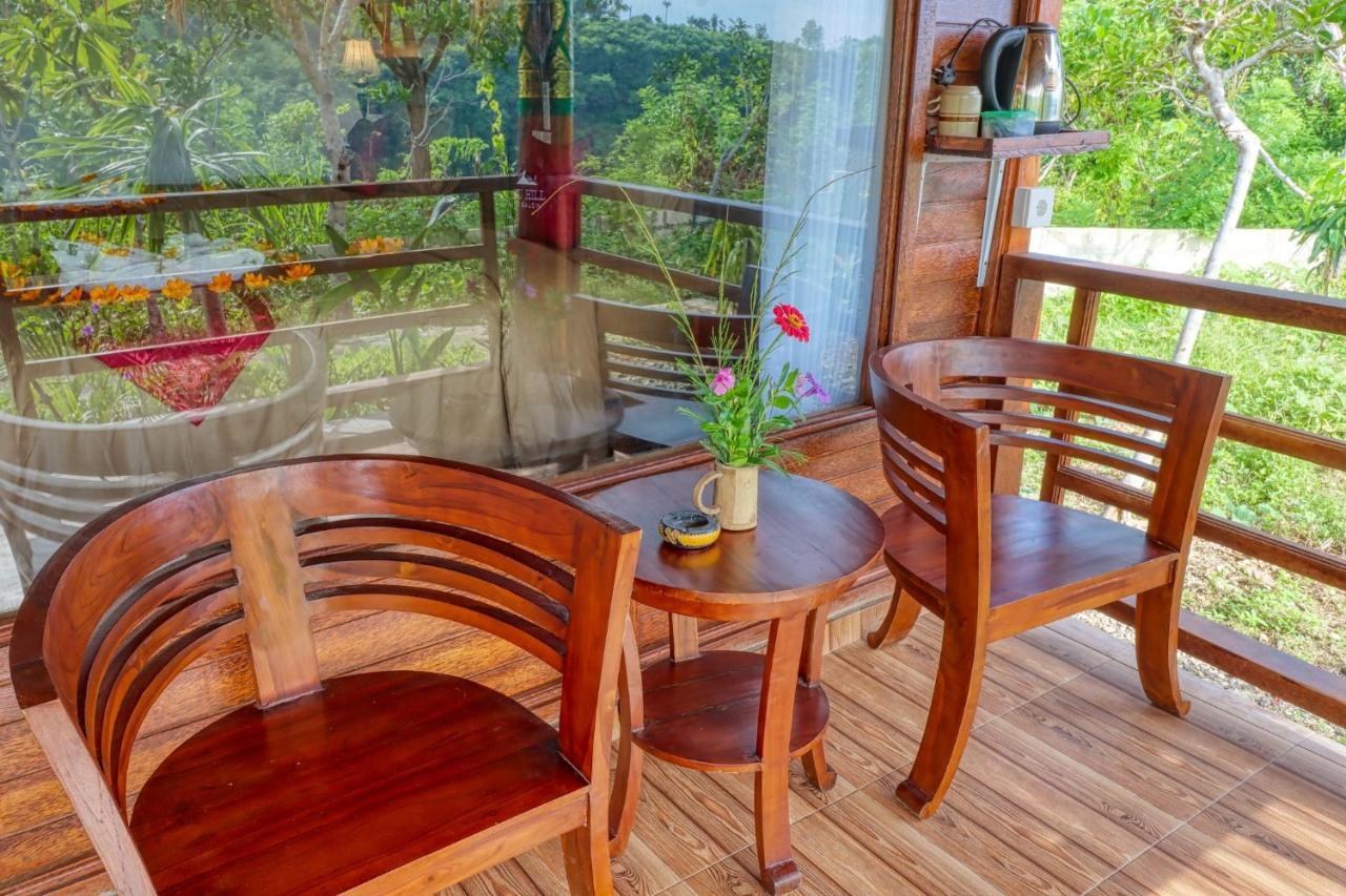 Ayu Hill Bungalows Toyapakeh Exterior photo