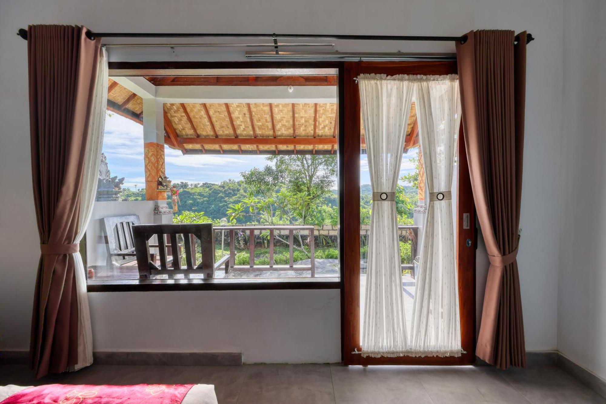 Ayu Hill Bungalows Toyapakeh Exterior photo