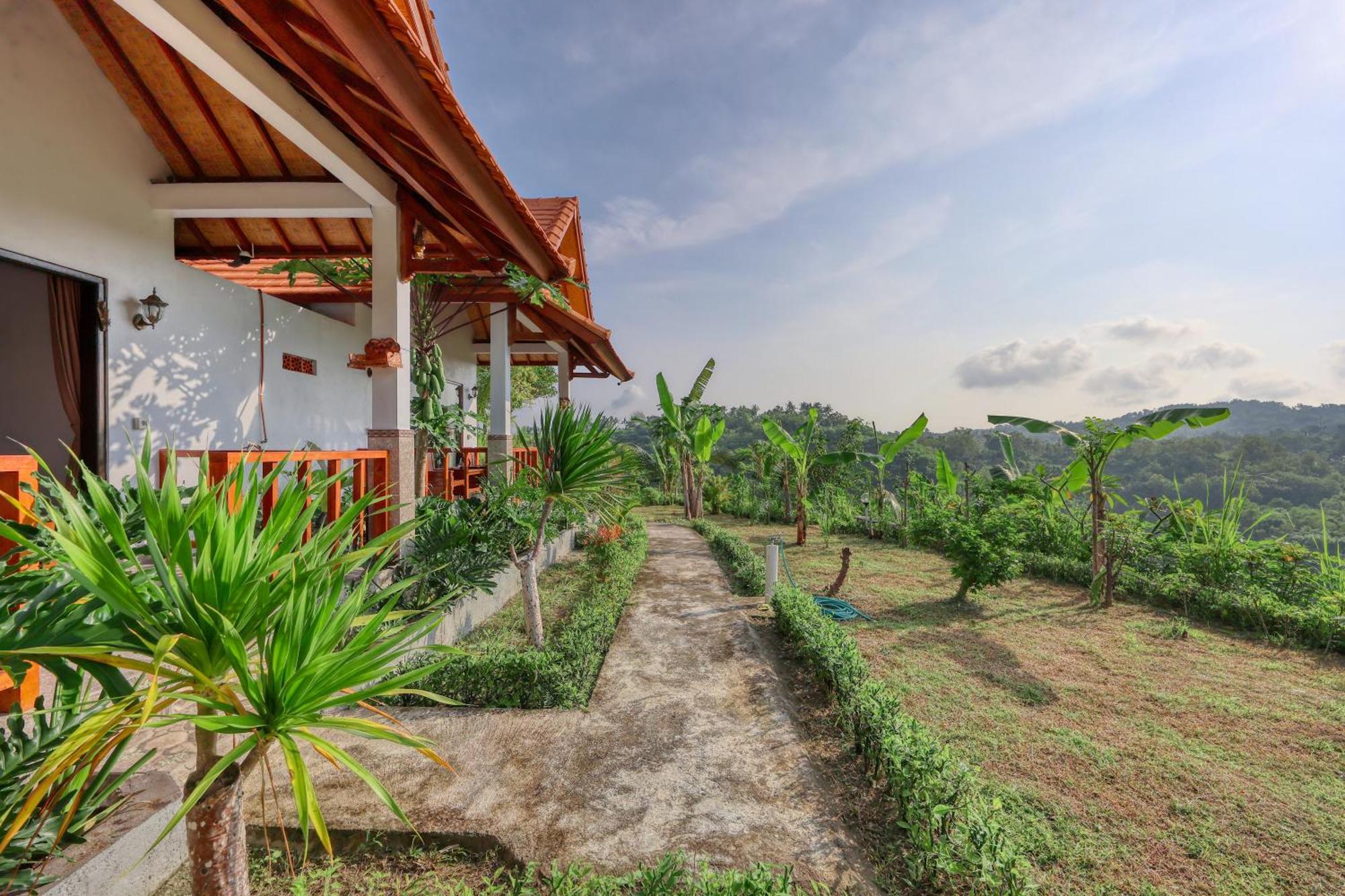 Ayu Hill Bungalows Toyapakeh Room photo