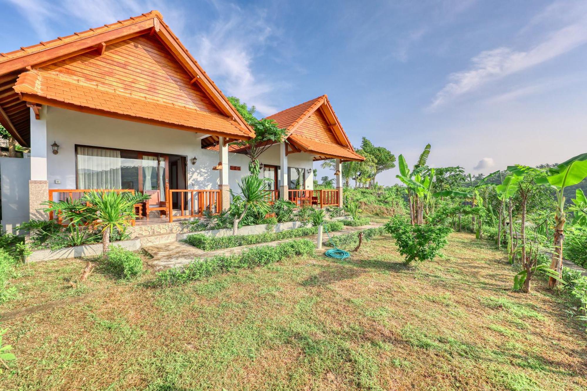 Ayu Hill Bungalows Toyapakeh Room photo